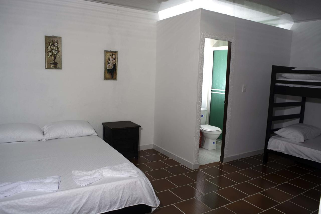 Hostal El Ruby Вильявьеха Экстерьер фото