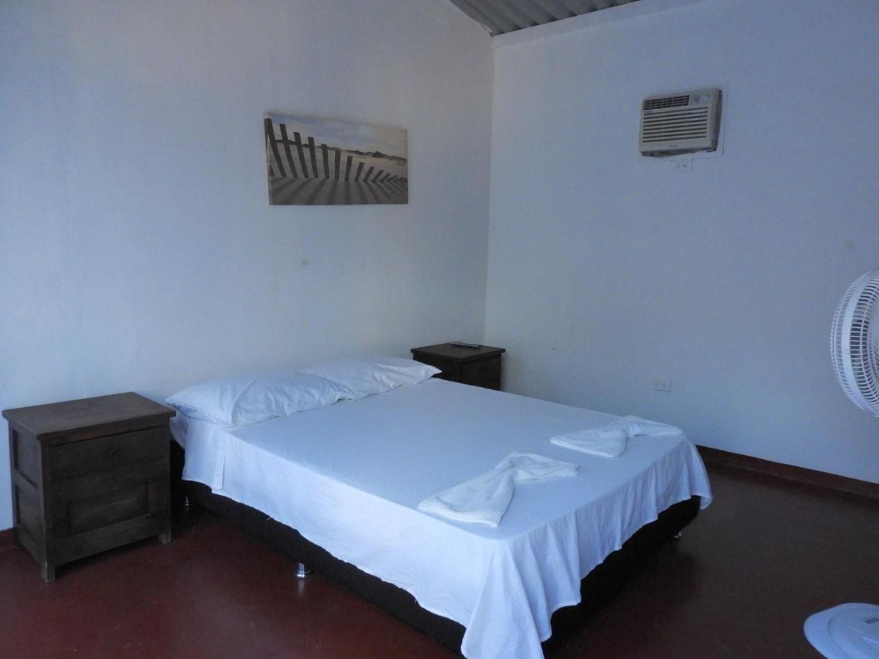 Hostal El Ruby Вильявьеха Экстерьер фото